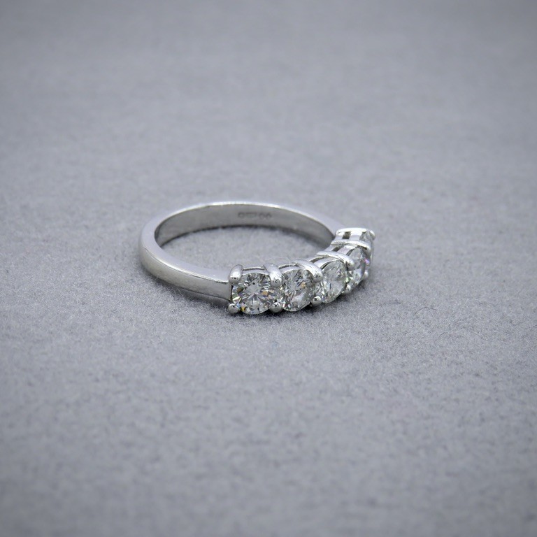 5 stone diamond ring