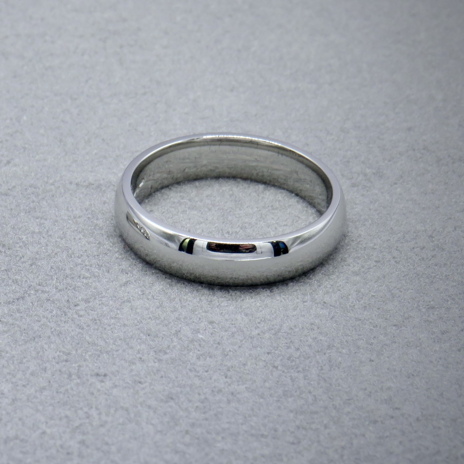 plain platinum ring