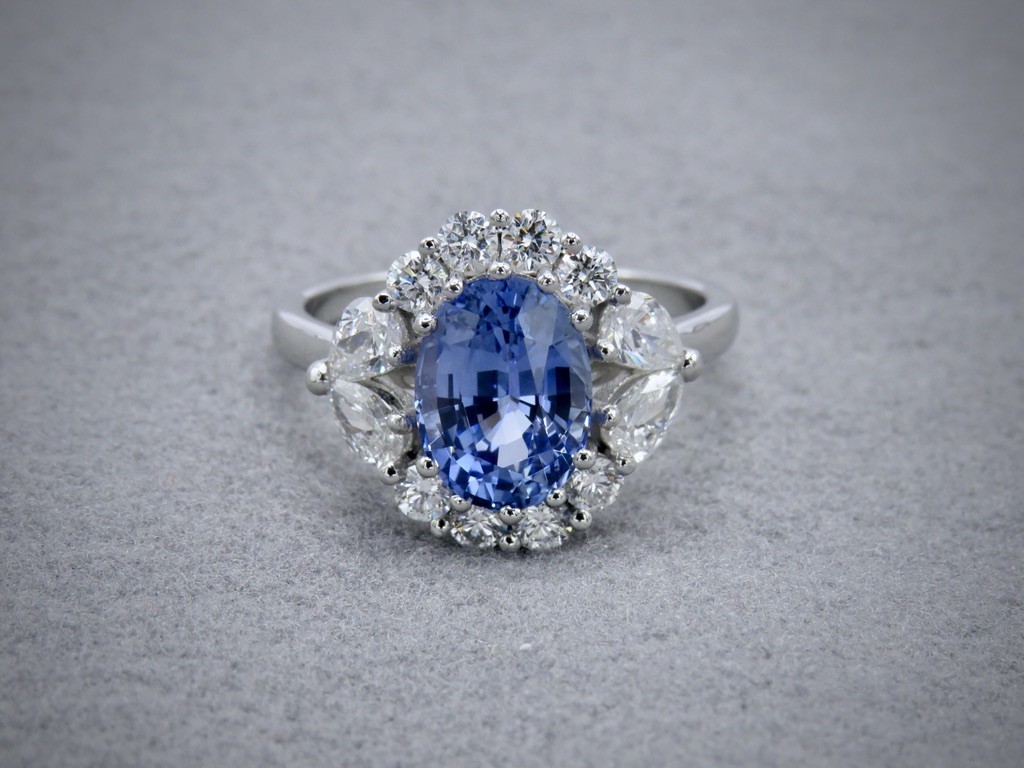 sapphire and diamond ring