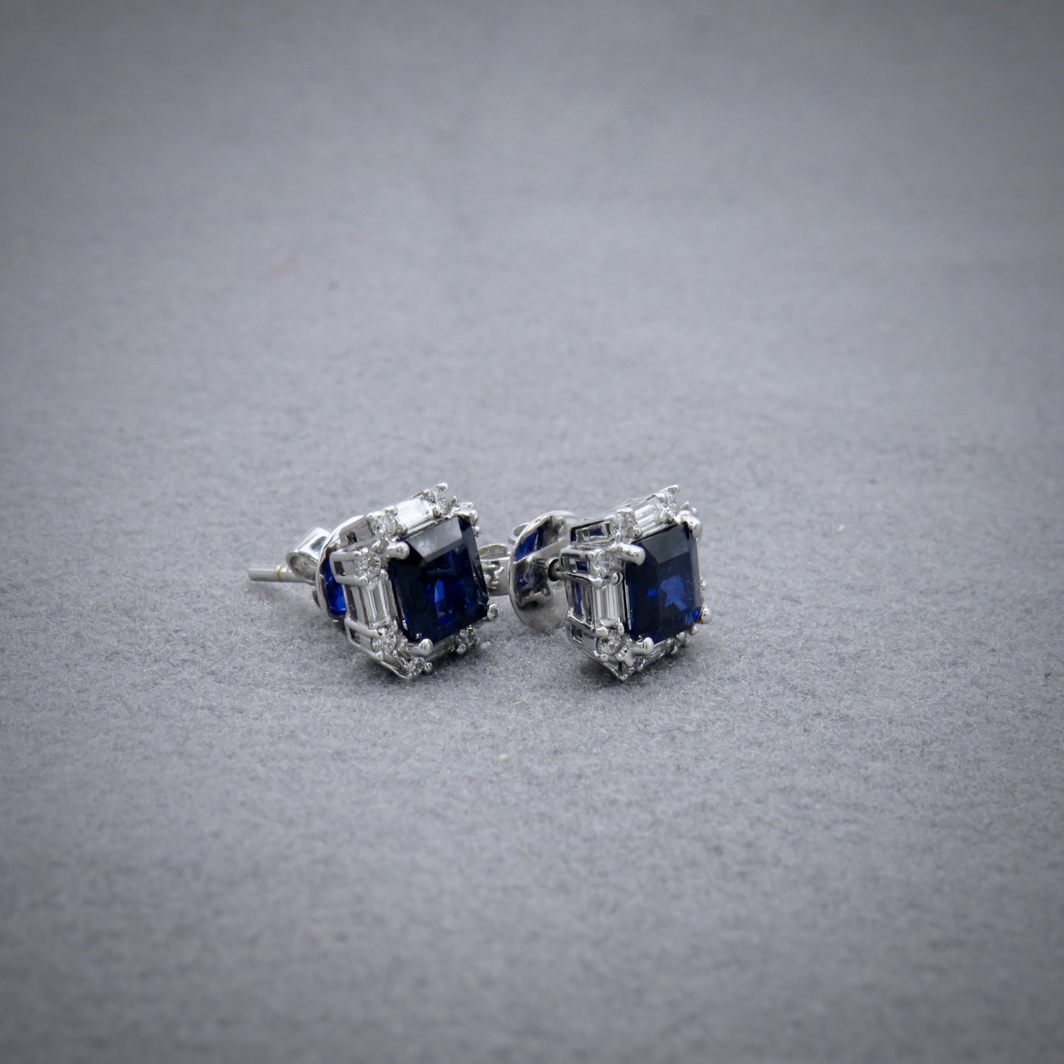 sapphire and diamond stud earrings